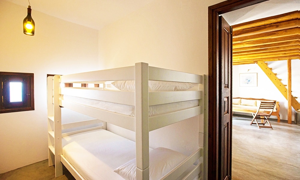ALOSANTHOS-Bedroom-castello