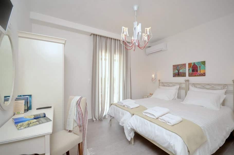 SEA OLIVES Grand Suite 3 pool 0424