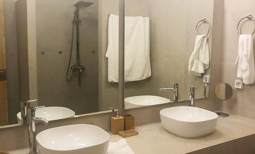 SPEIRES-Bathroom-04