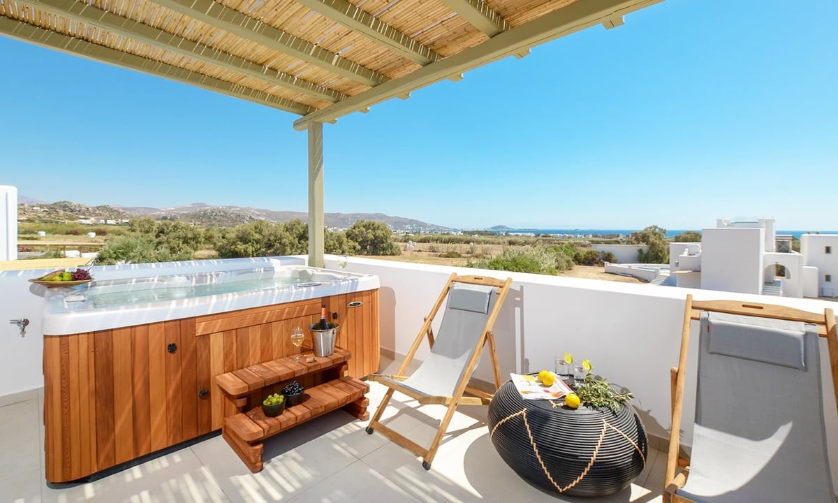 SEA-OLIVES-Grand-Villa-1200