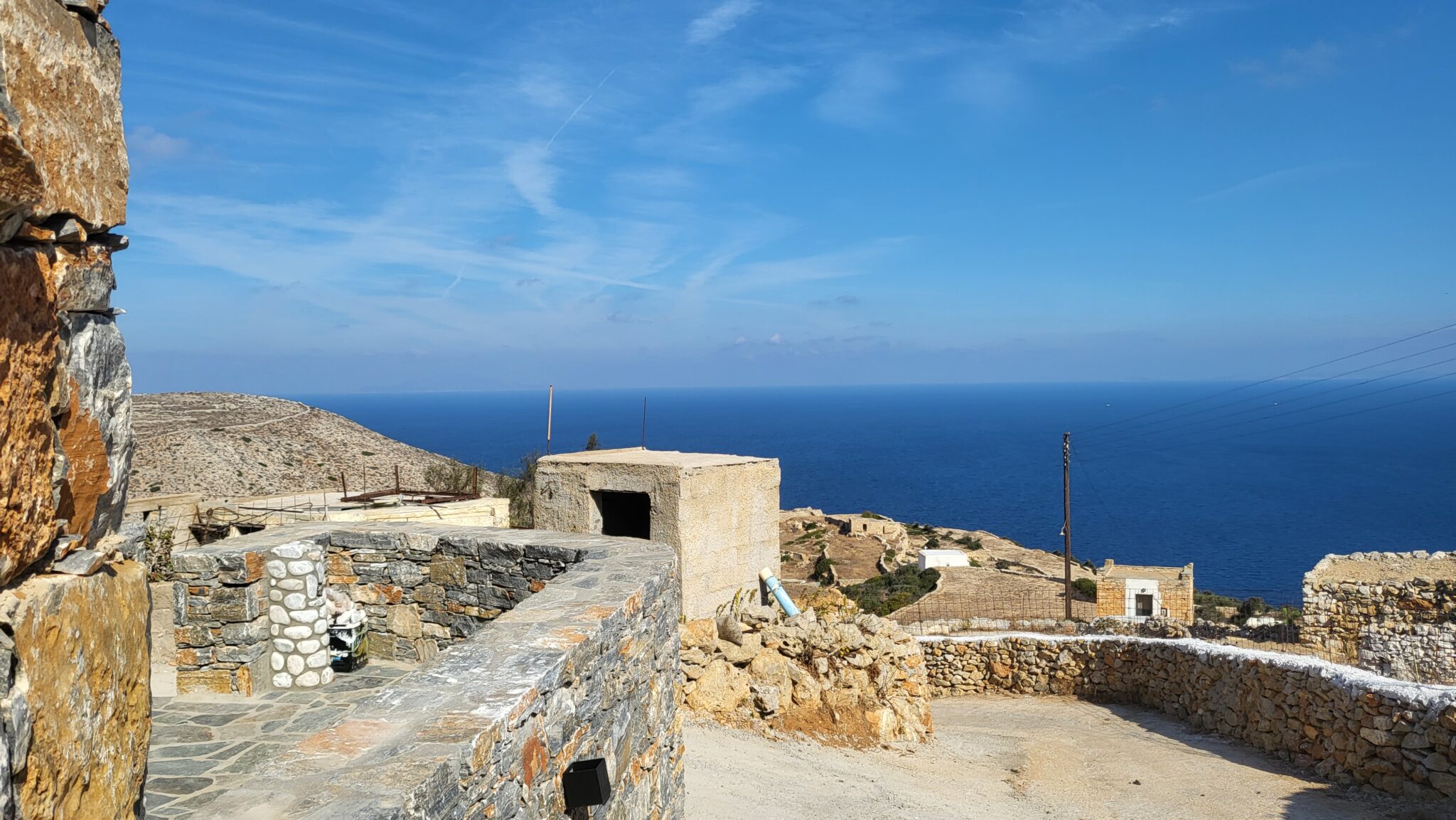 NIKOS HOUSE 4