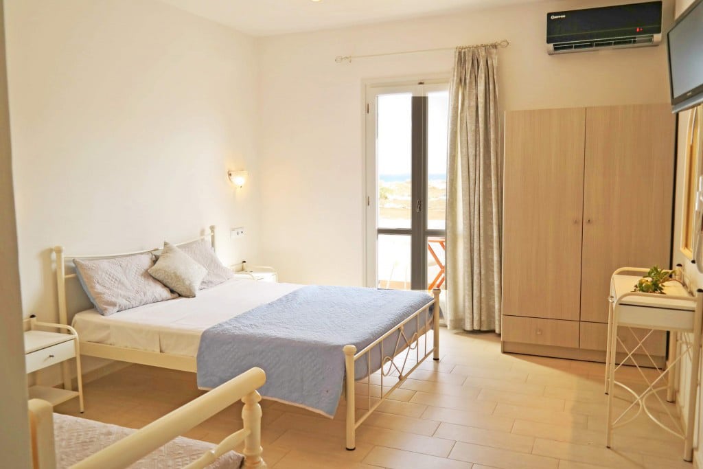 3-BROTHERS-Room-2