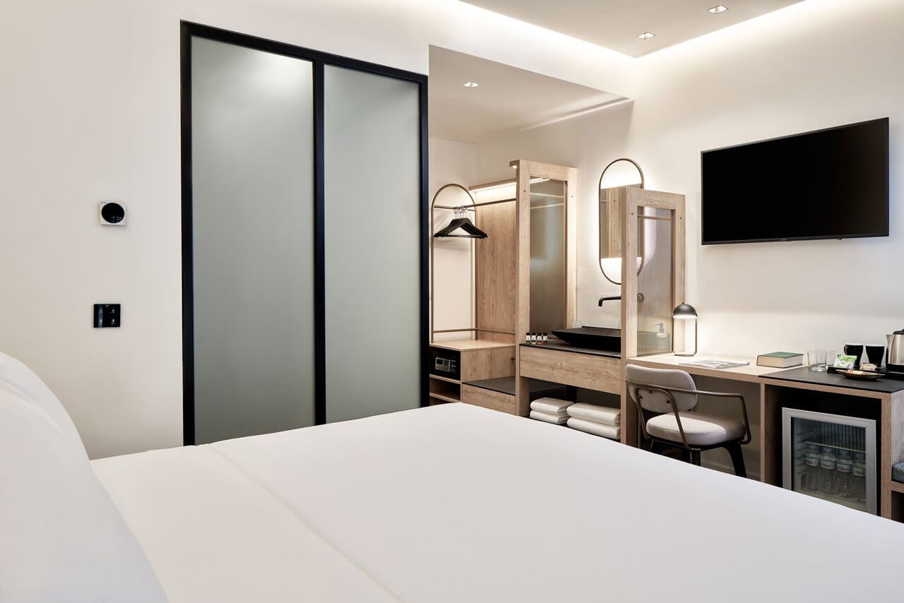 NLH MONASTIRAKI HOTEL