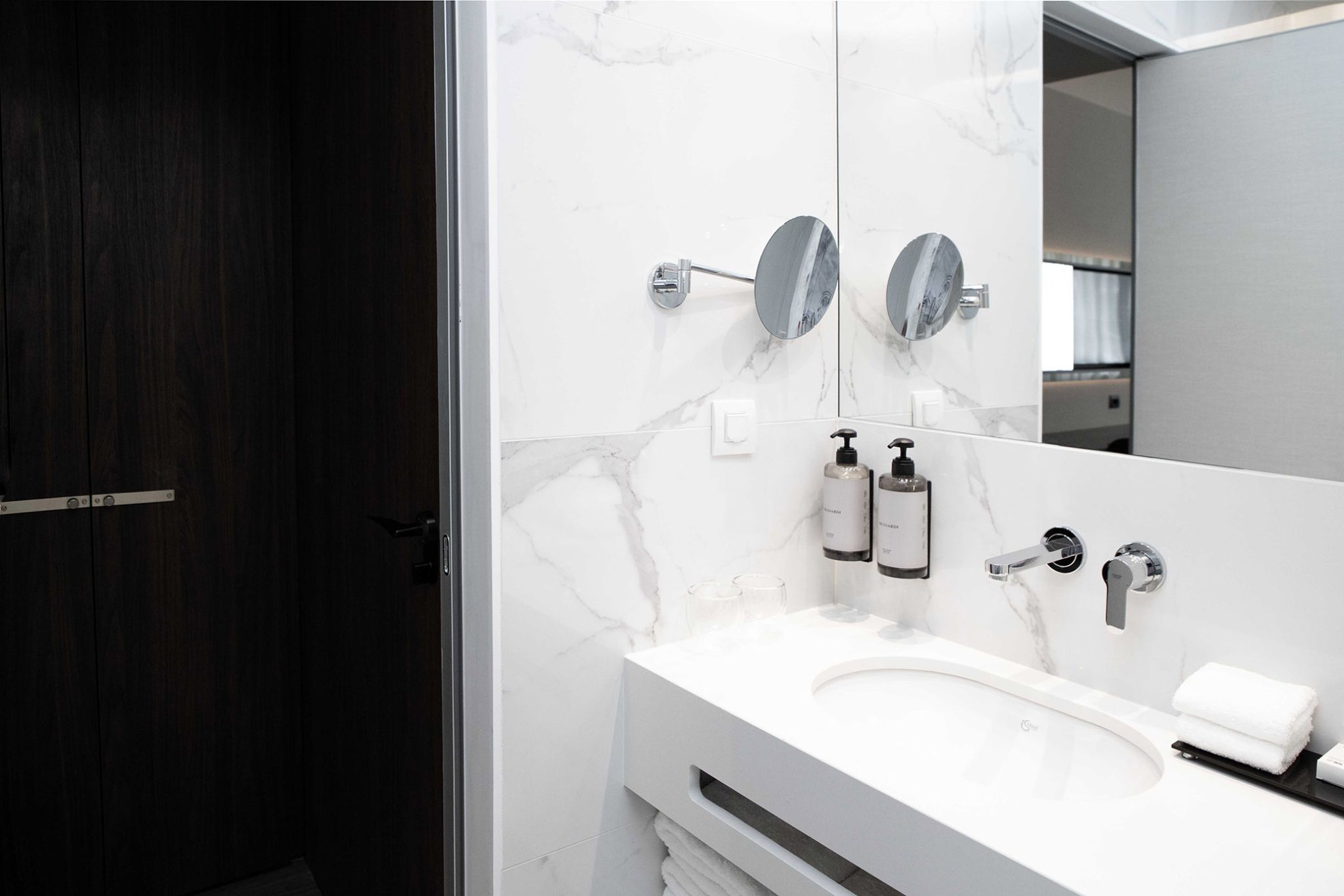LUWIAN standard-triple-room_6002