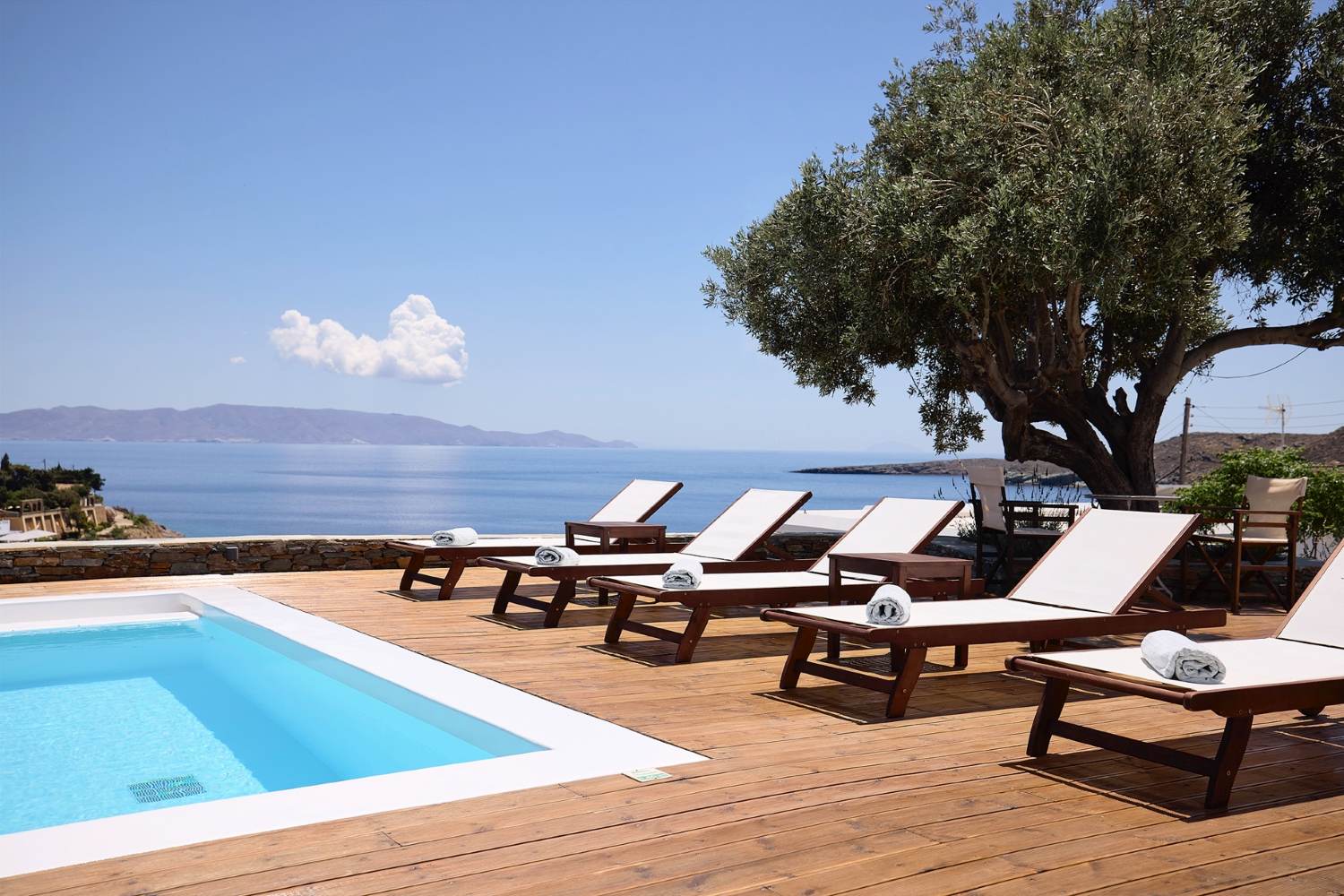 KANALA STUDIOS a Kythnos