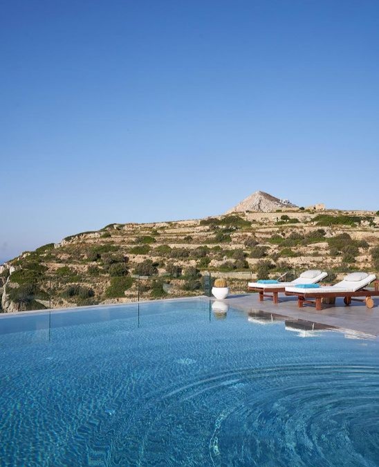 HOTELS E SUITES a Folegandros