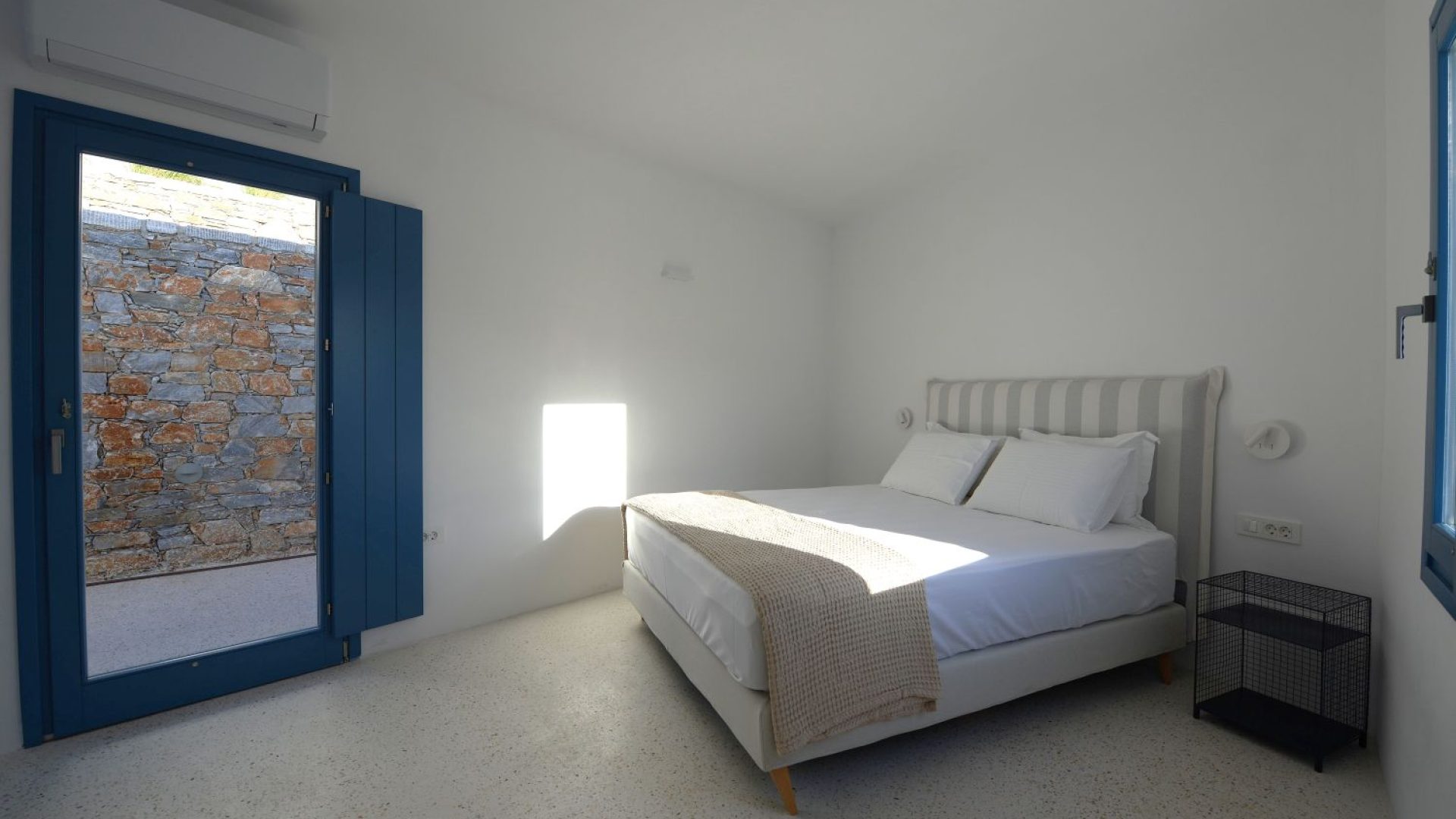 90 SKALIA Villa a Sikinos