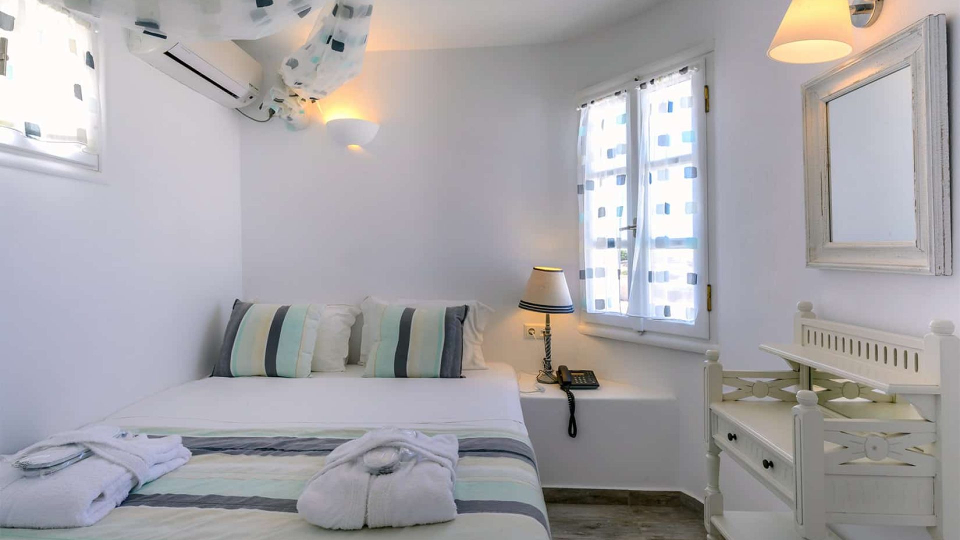 ASPALATHRAS Hotel a Folegandros