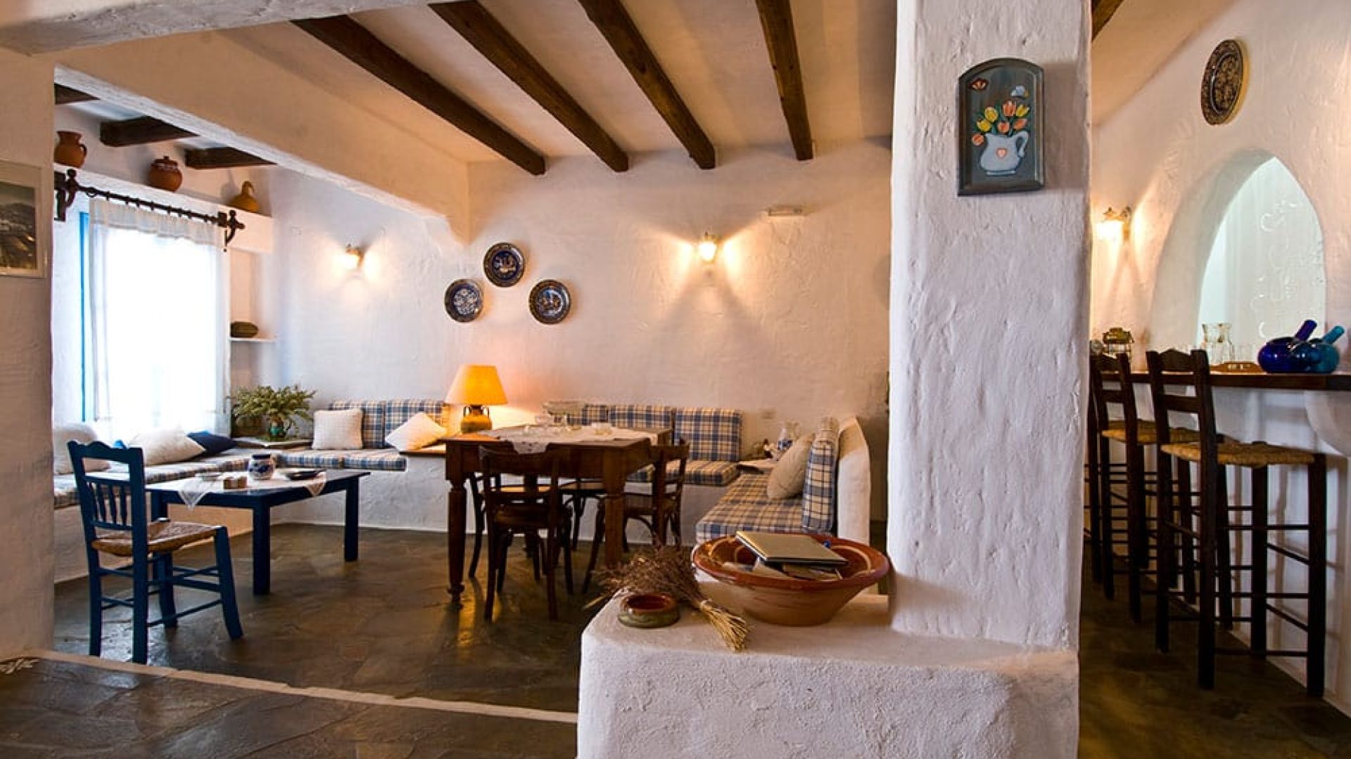 CAMARES Guest House a Sikinos
