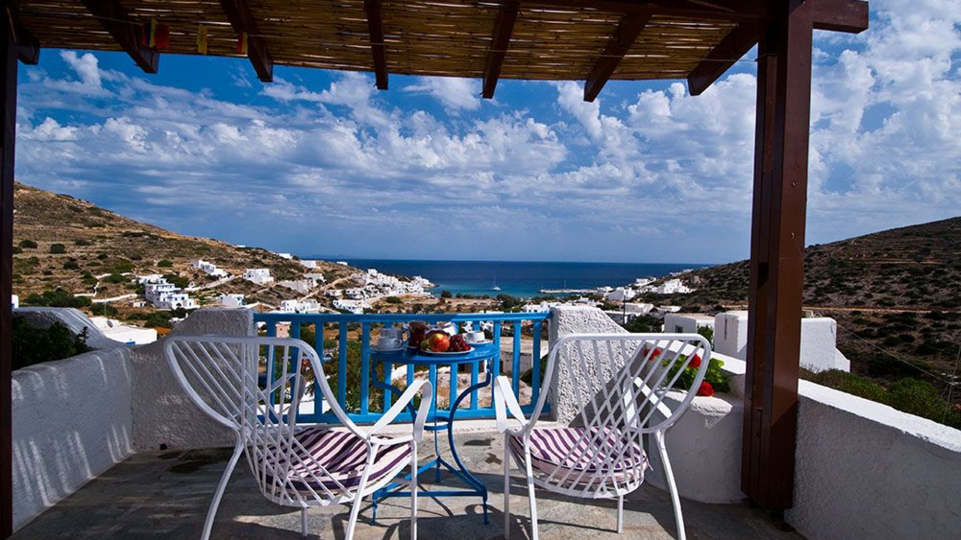 CAMARES Guest House a Sikinos