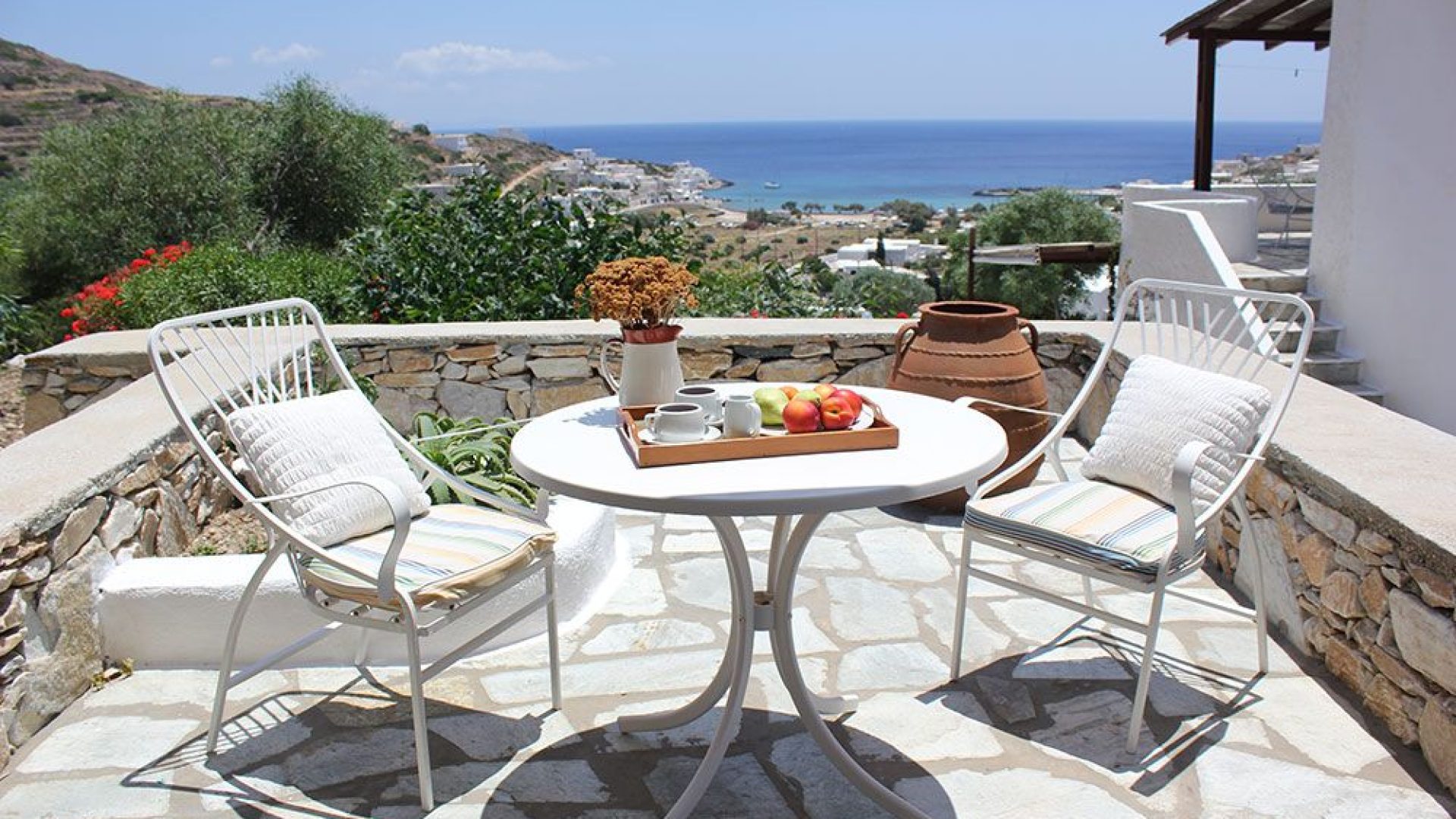 CAMARES Guest House a Sikinos