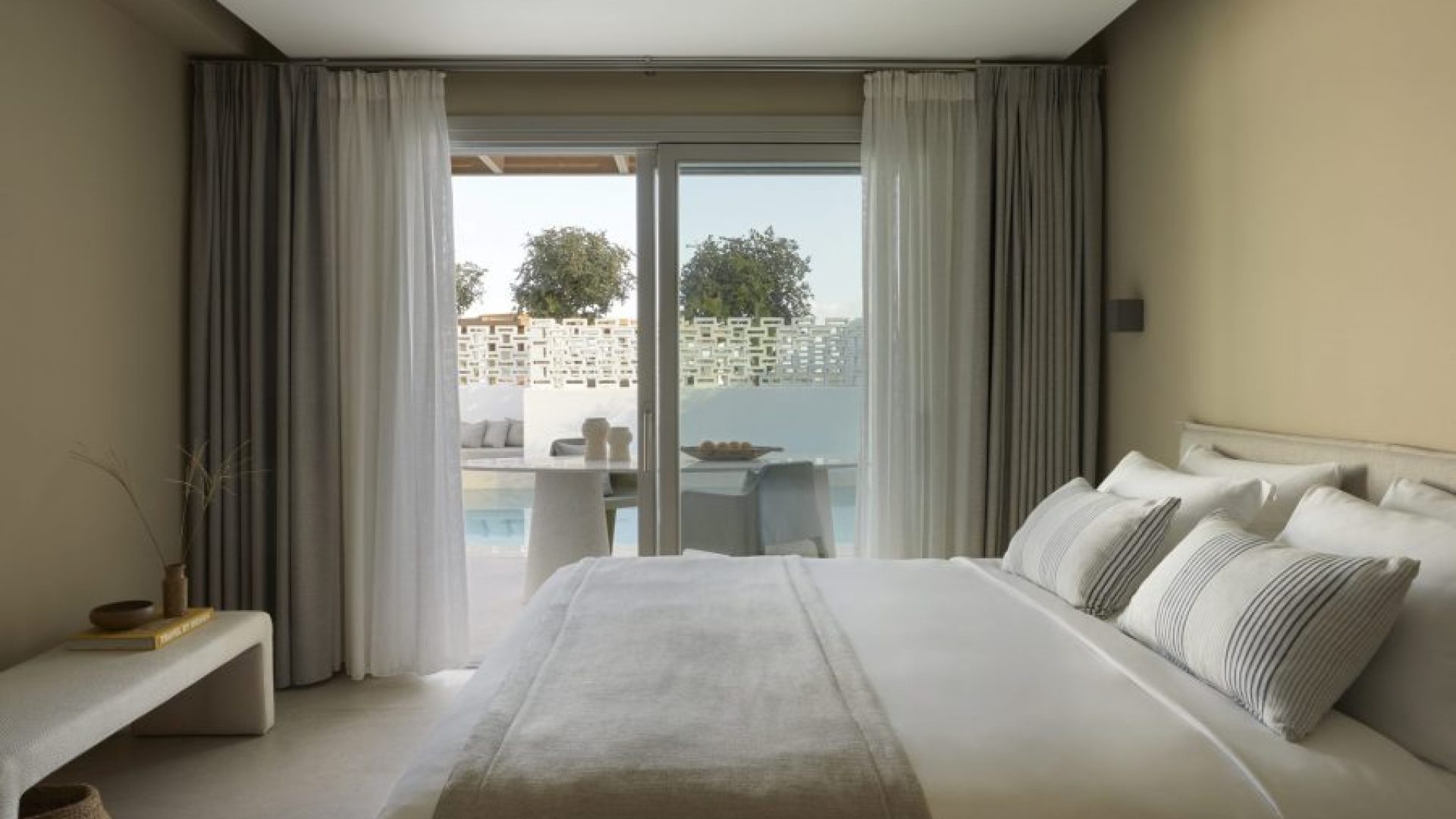 PAROCKS LUXURY HOTEL a Paros