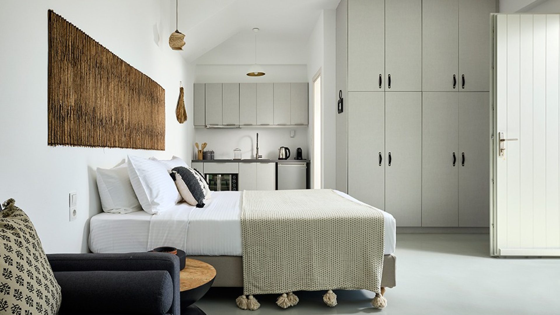 IANEMI SUITES a Kythnos