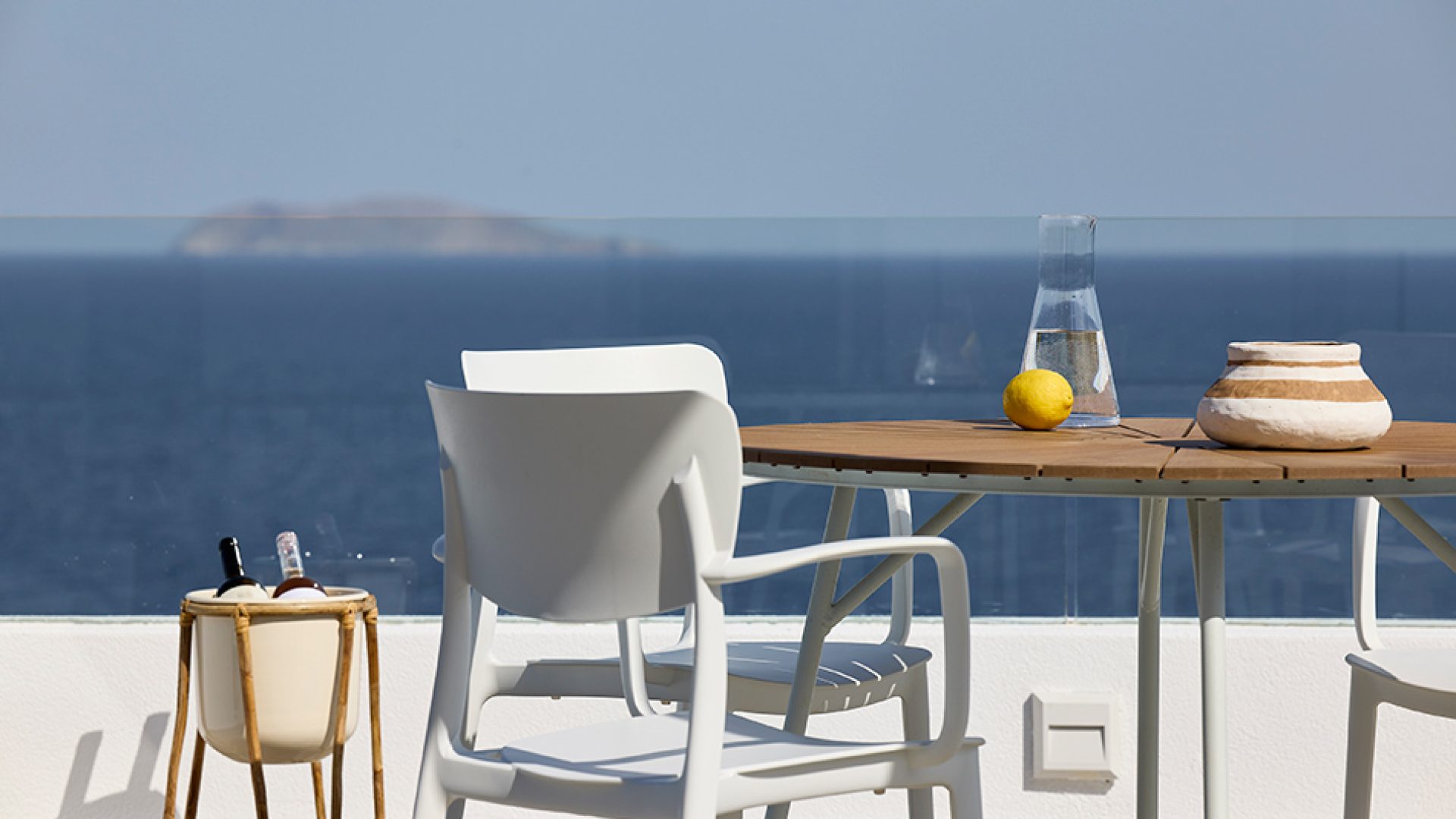 IANEMI SUITES a Kythnos