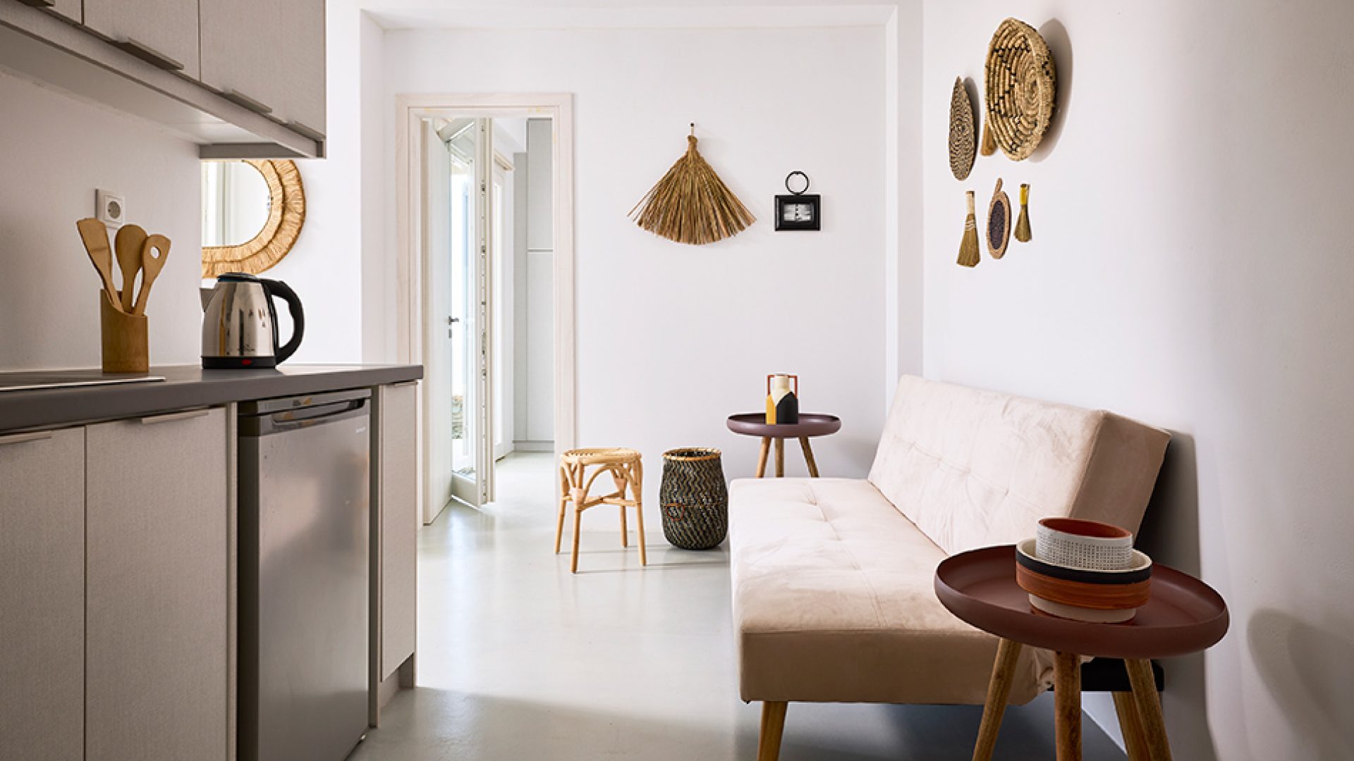 IANEMI SUITES a Kythnos