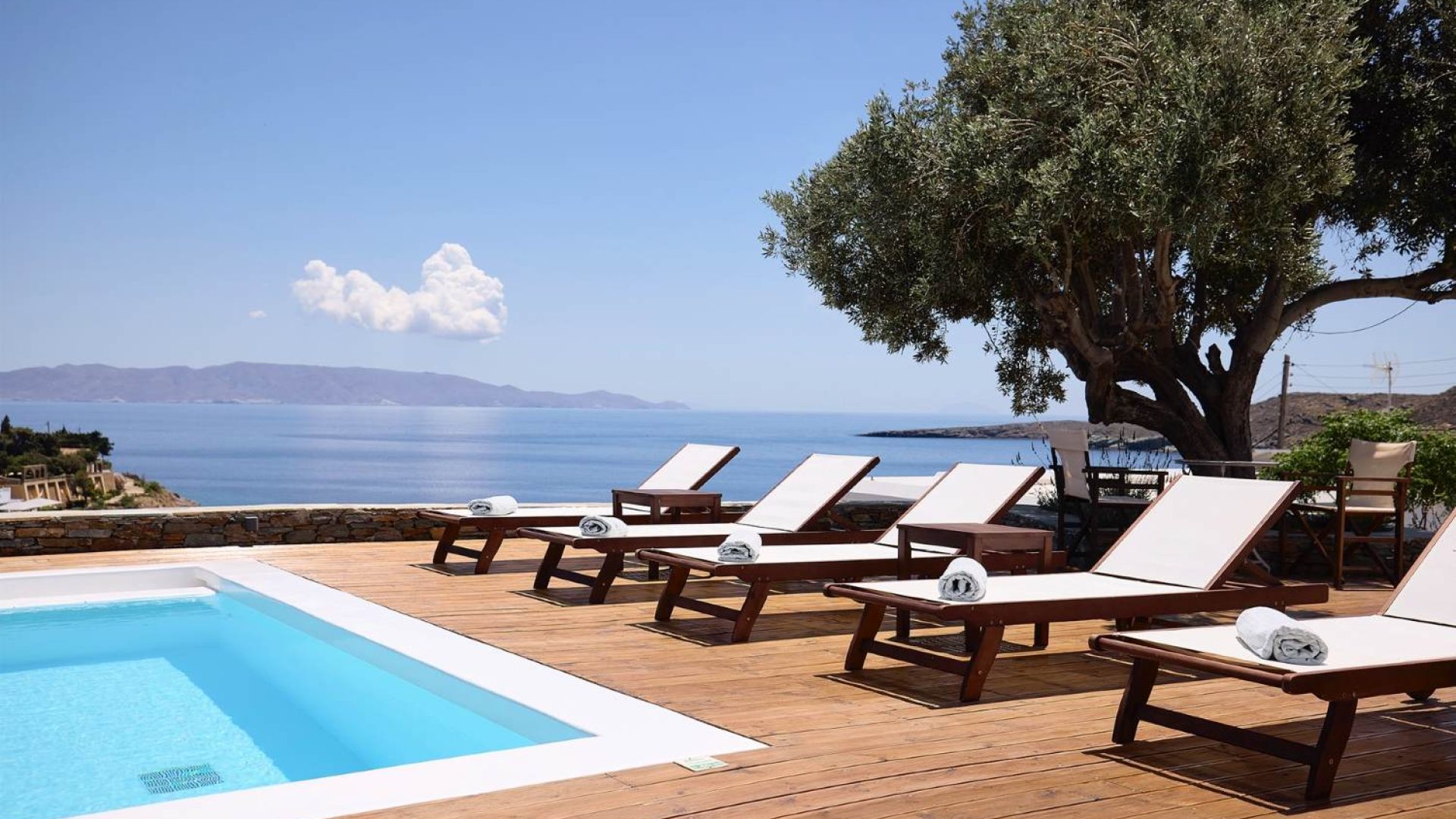 KANALA STUDIOS a Kythnos