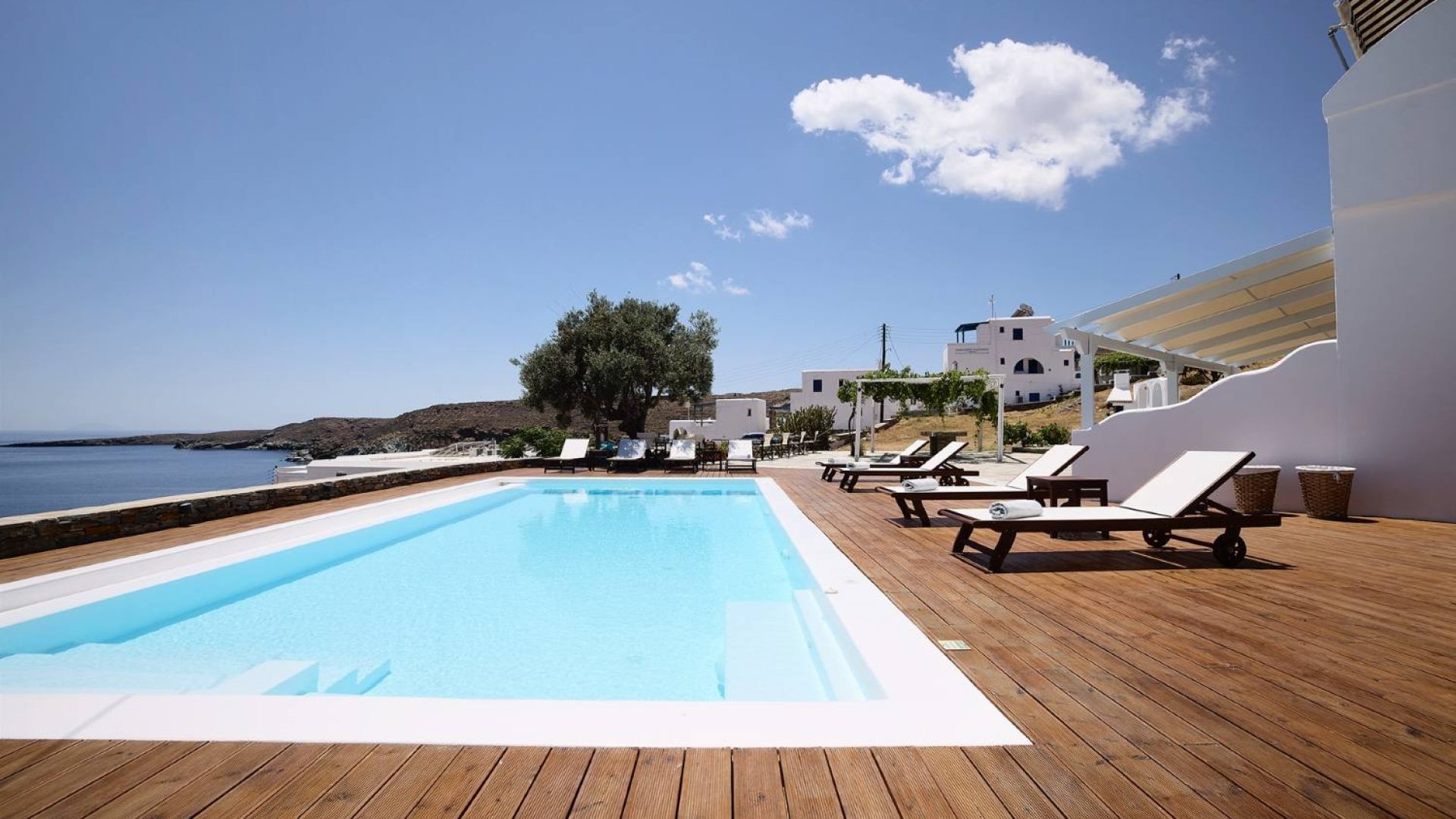 KANALA STUDIOS a Kythnos