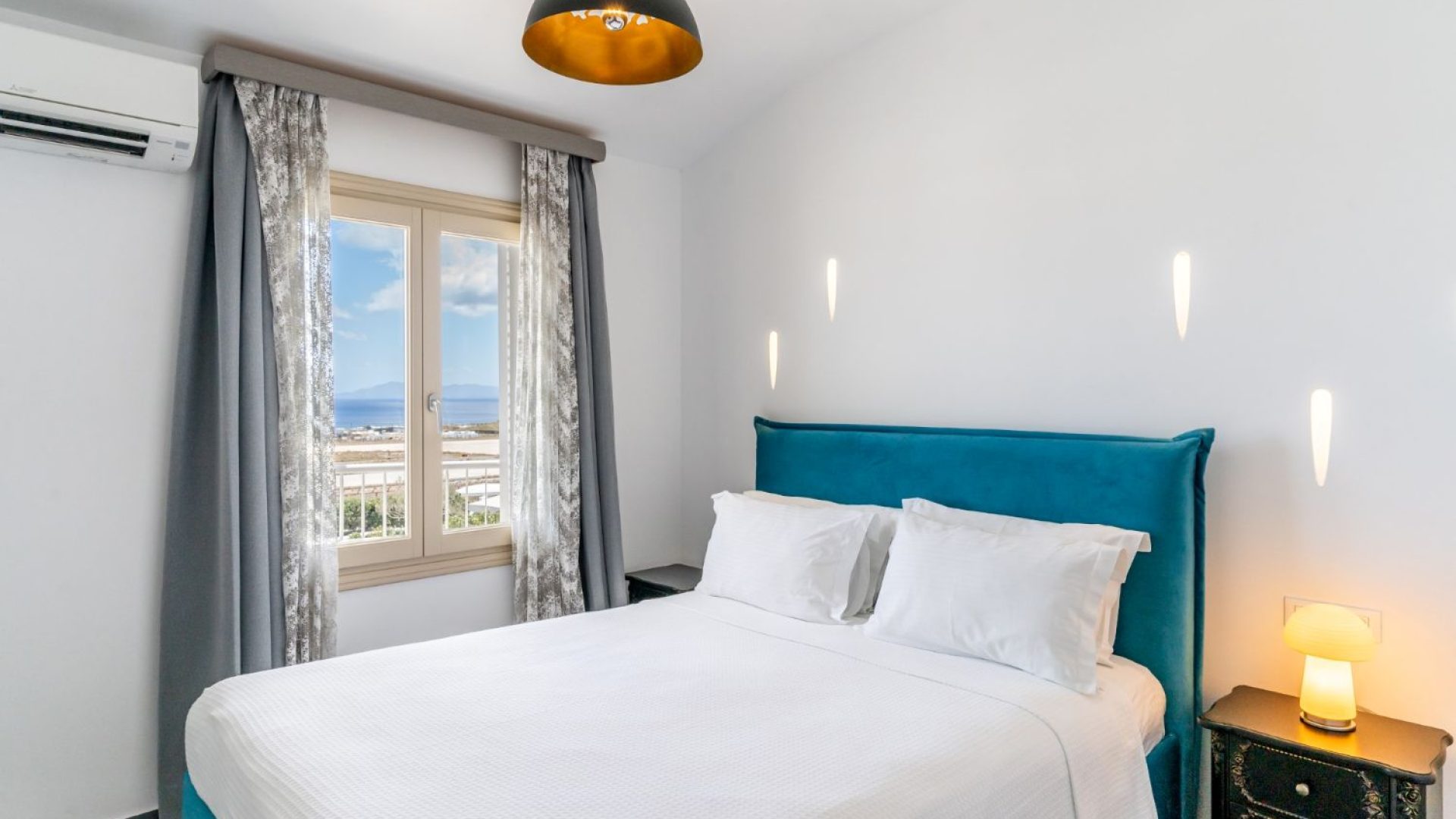 MARVARIT Hotel a Santorini SENIOR SUITE