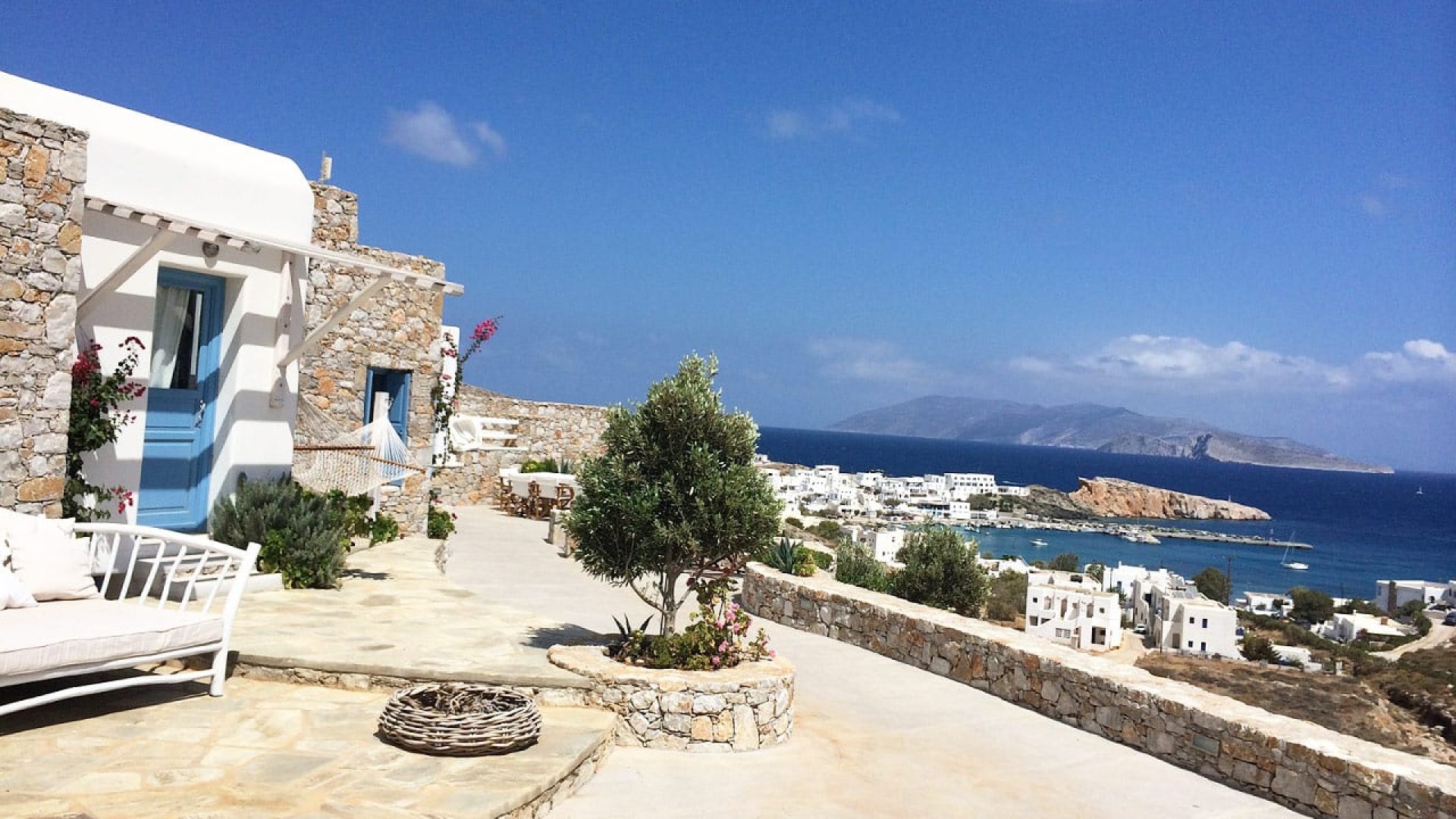 MIKROS VORIAS Villa a Folegandros