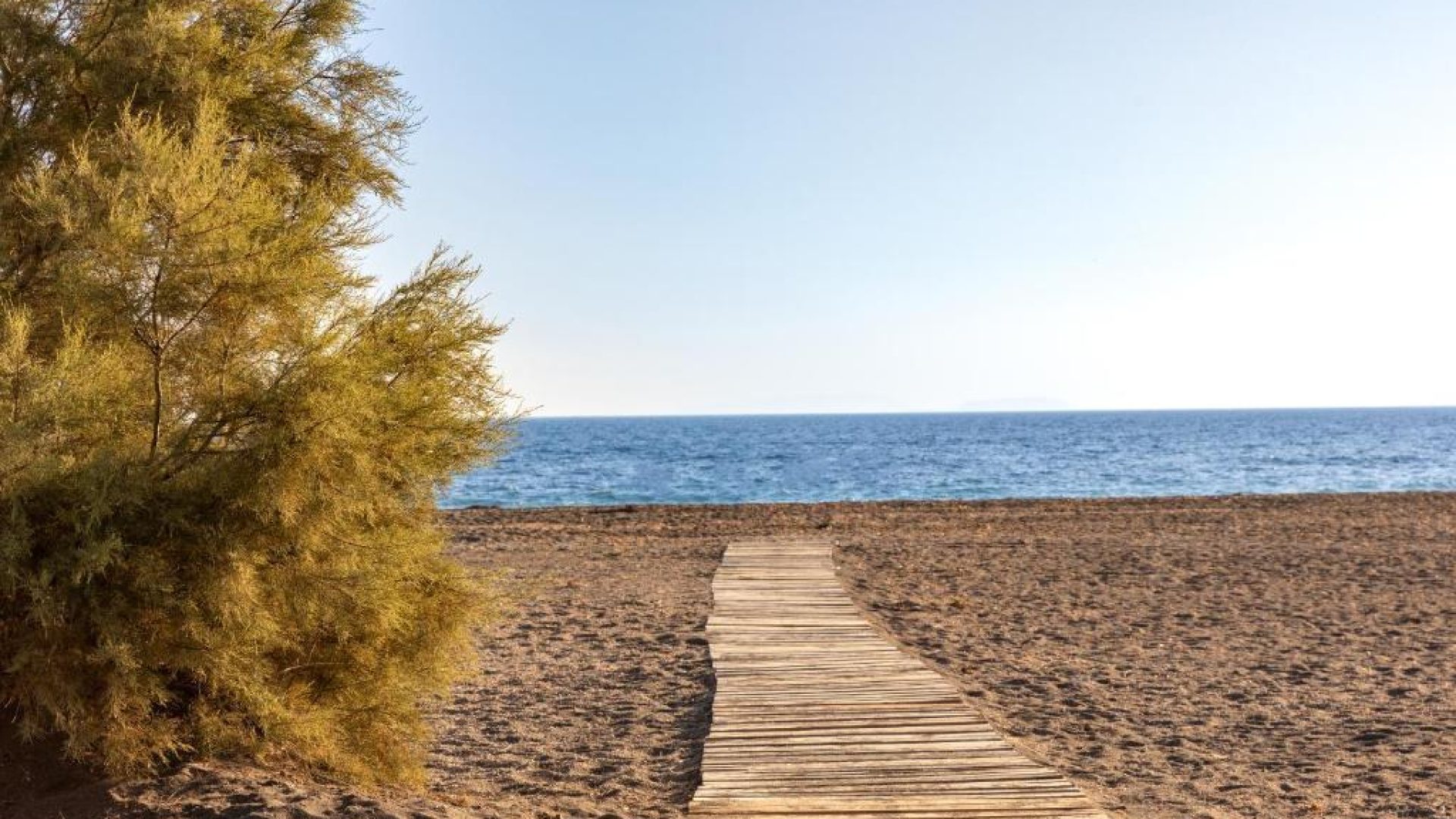 MONOLITHOS Beach-5