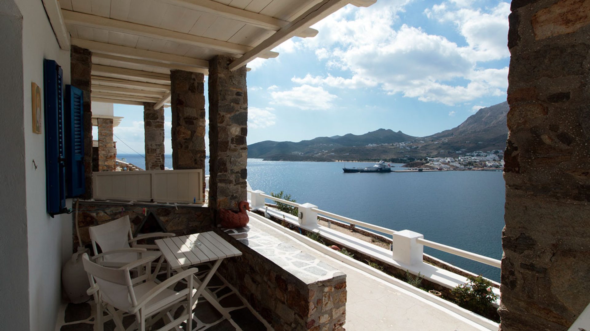NIOVI Hotel a Serifos