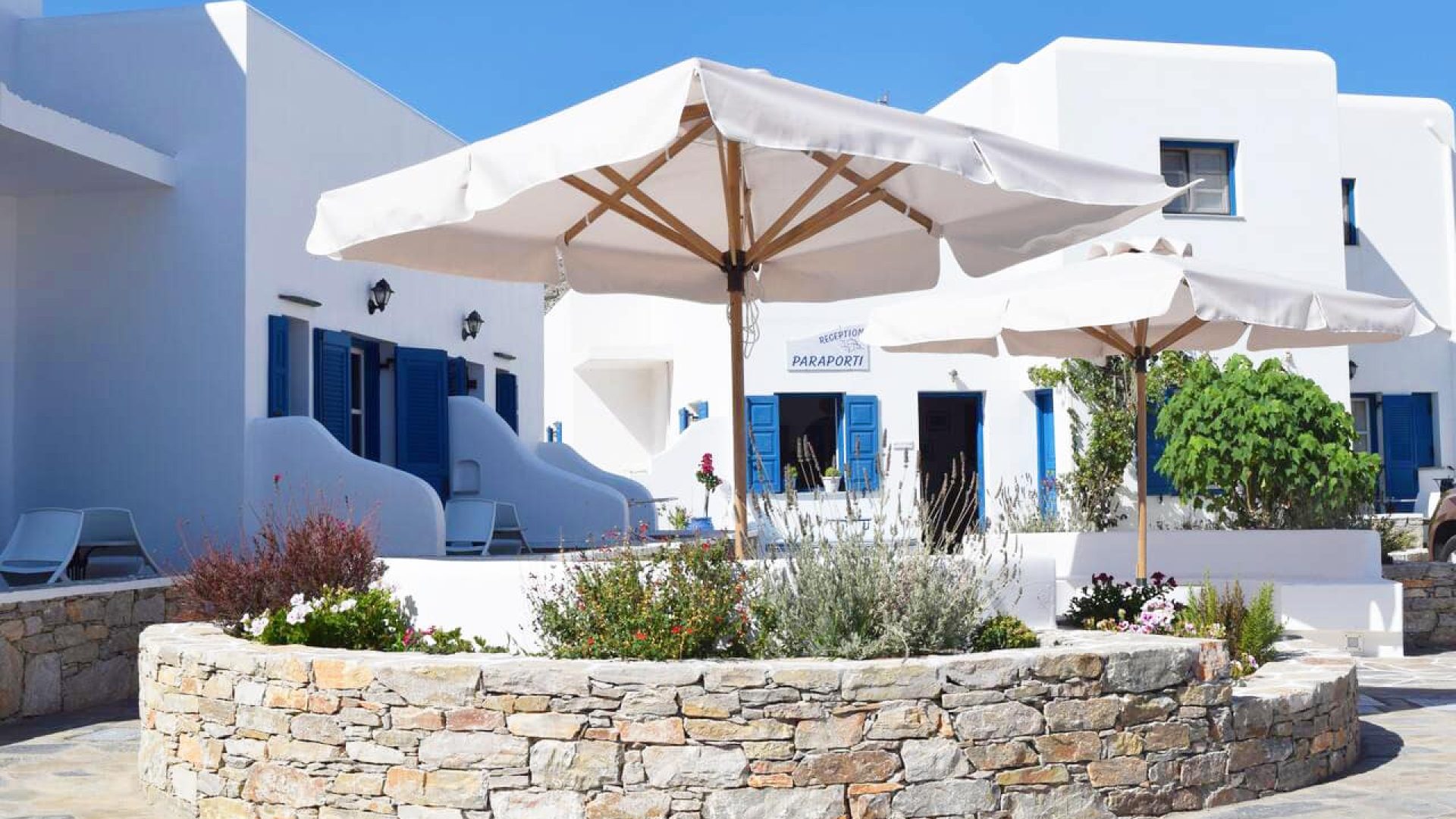 PARAPORTI Hotel a Folegandros