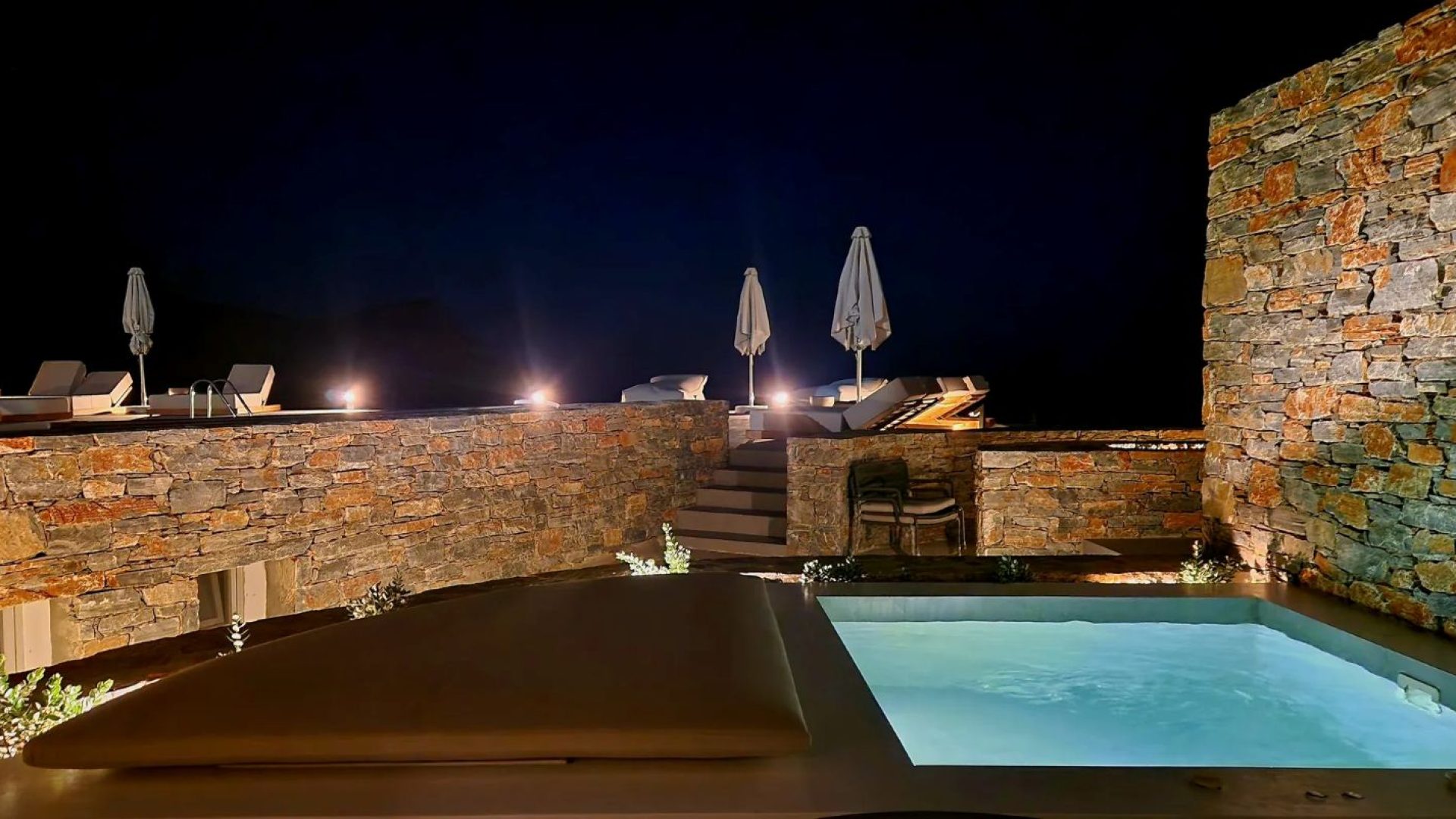PENTANEMI Hotel a Folegandros