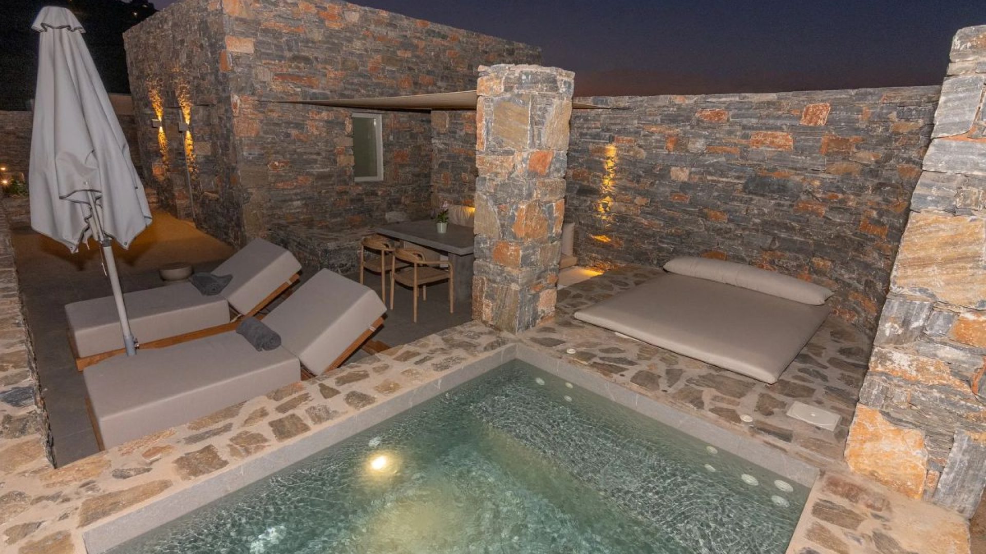 PENTANEMI Hotel a Folegandros