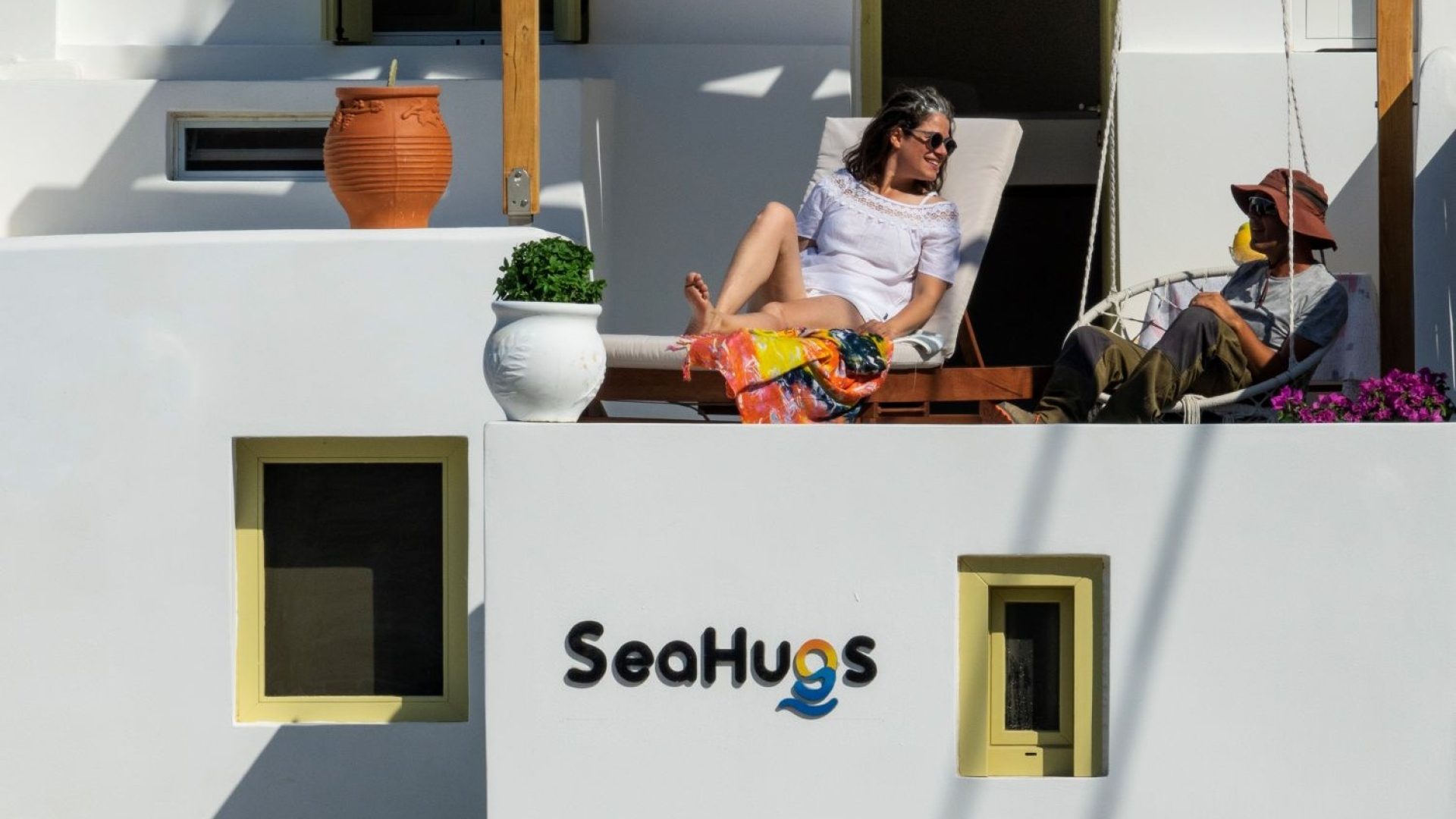 SEAHUGS Camera sulla spiaggia a Folegandros