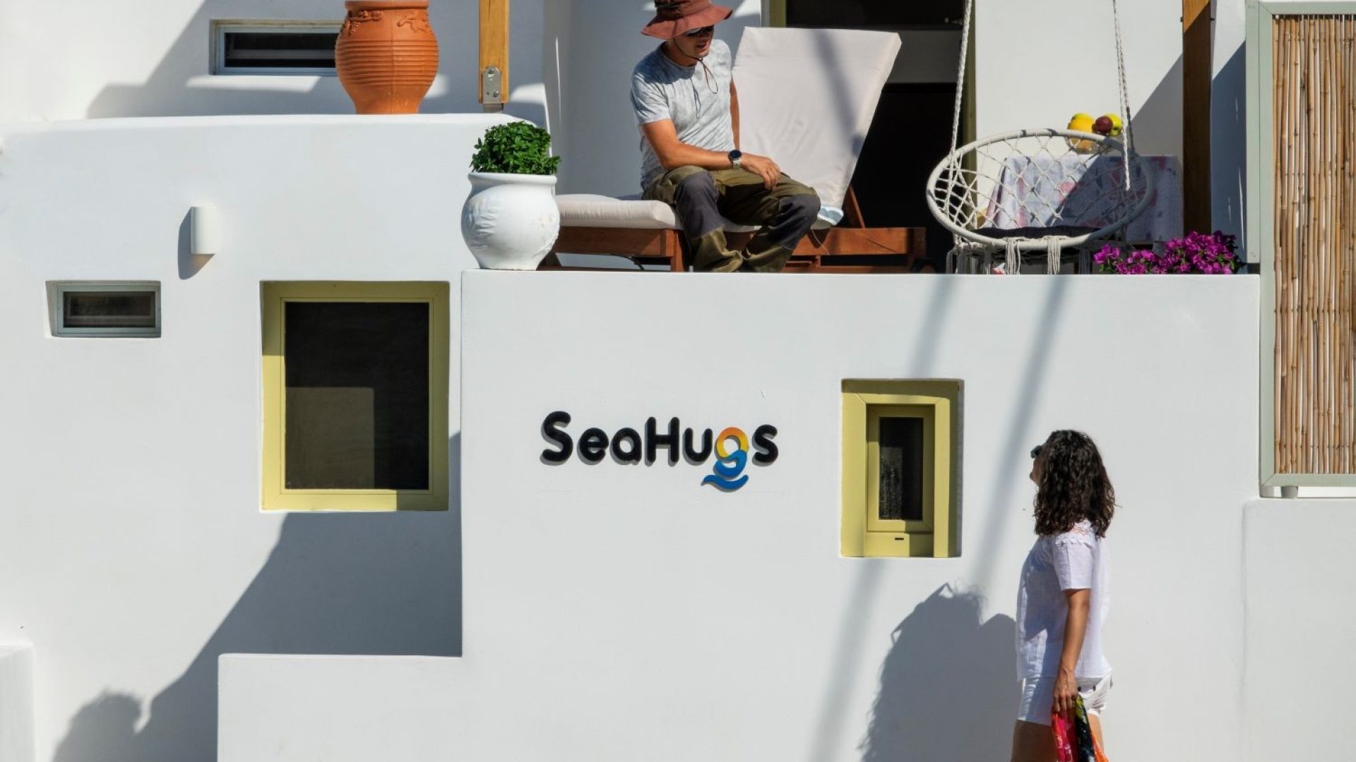 SEAHUGS Camera sulla spiaggia a Folegandros