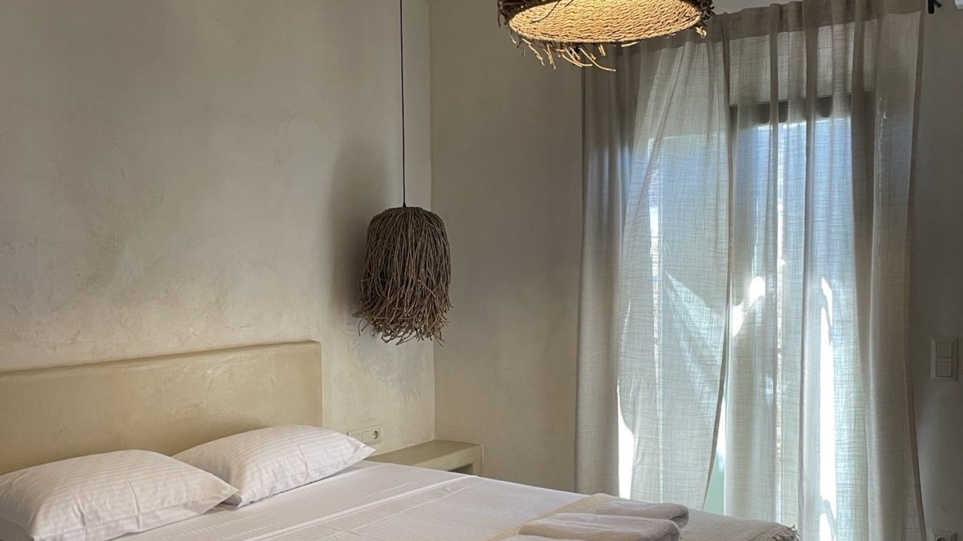 SMALL CYCLADES Schinousa House 2 Bedroom