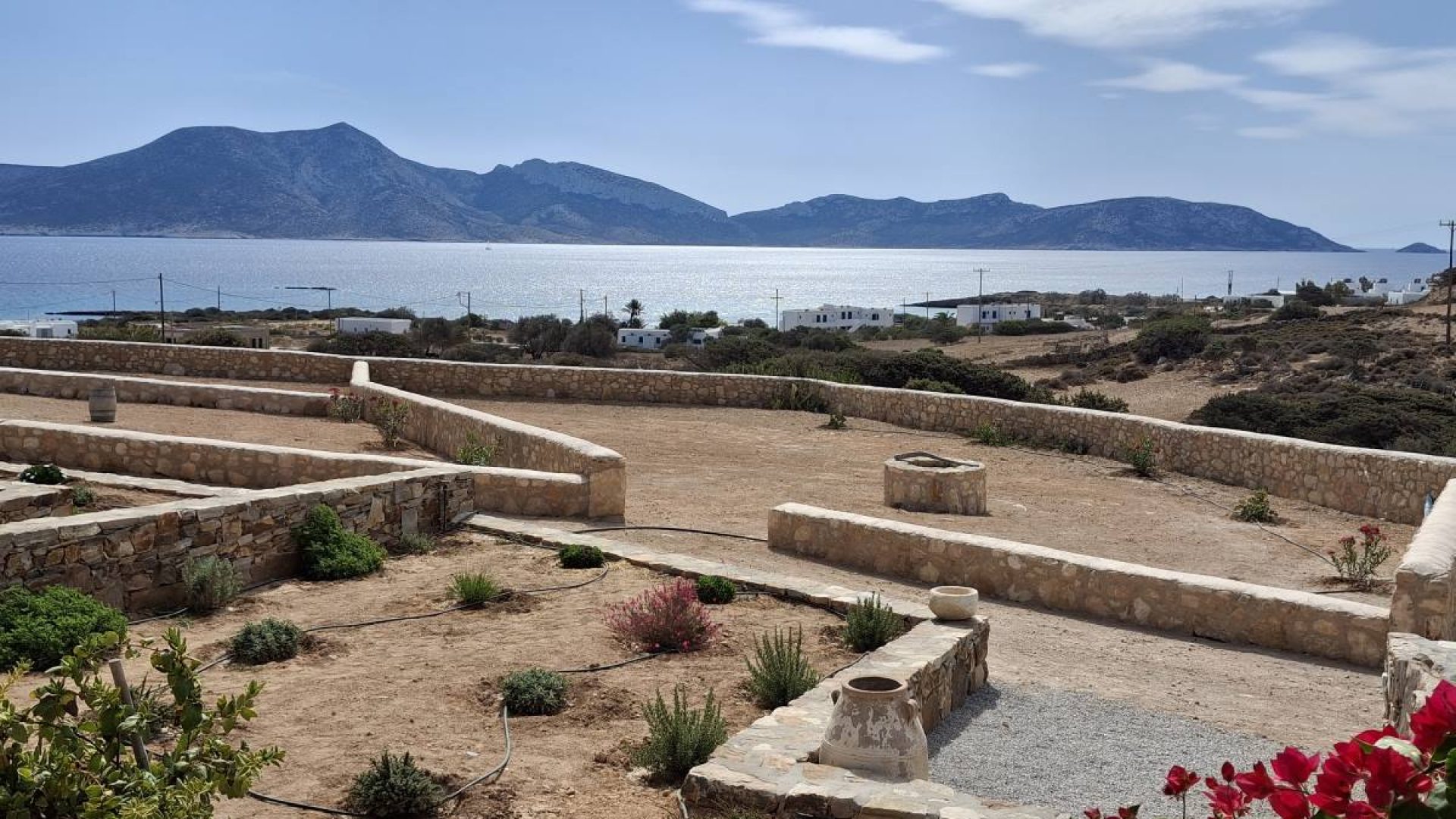 SMALL CYCLADES Schinousa House 2 Veranda 2
