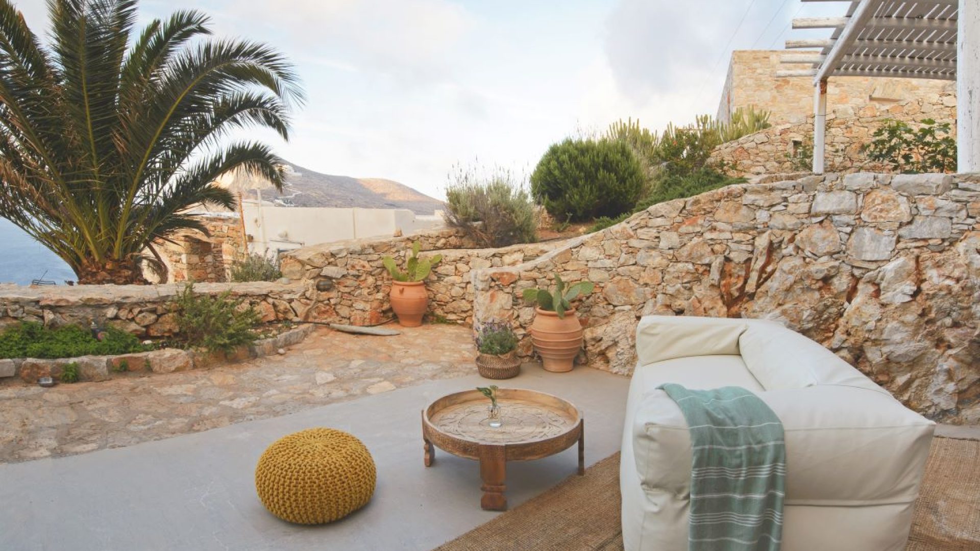 STONE HOUSE 1209
