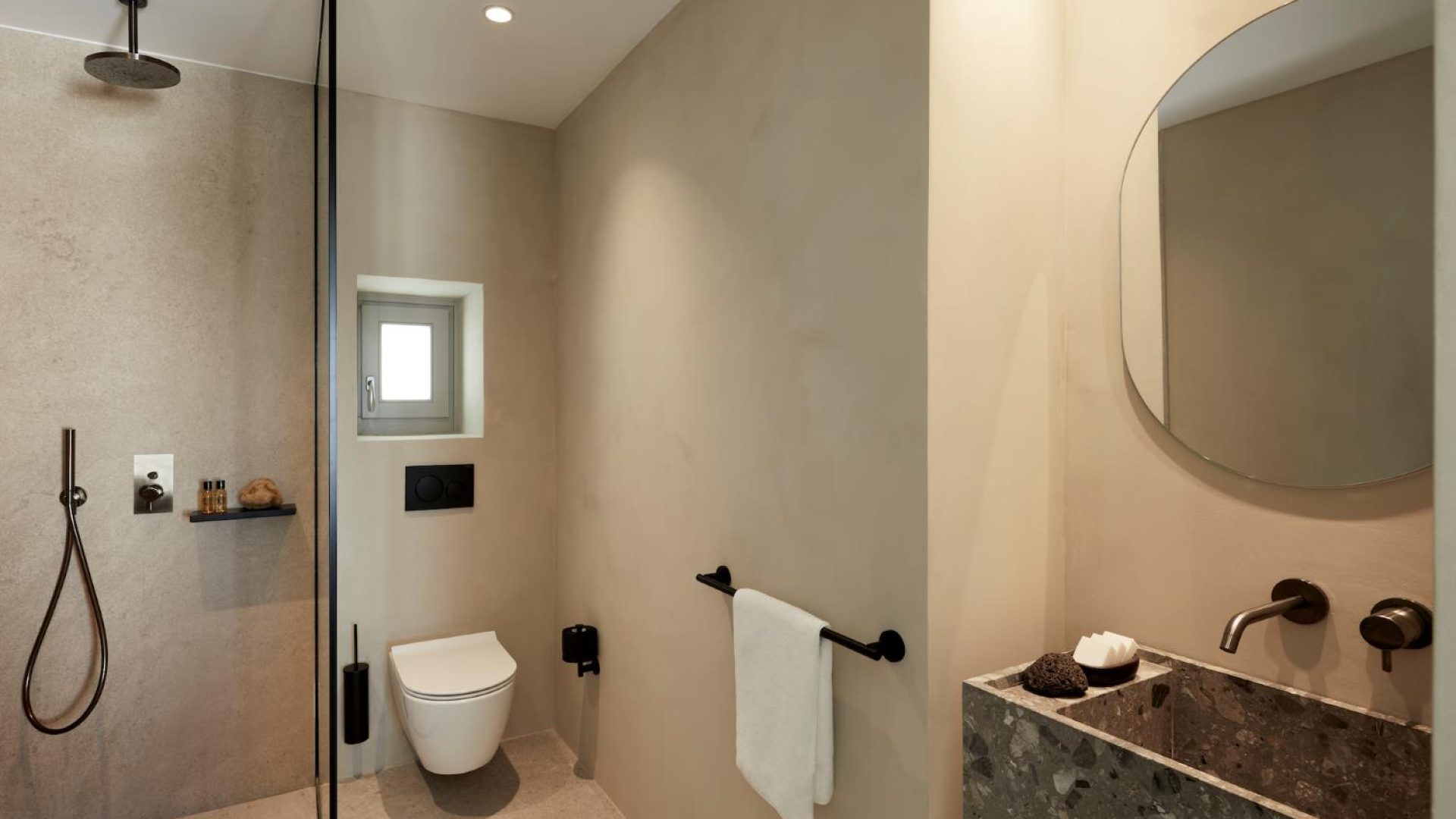 PAROCKS LUXURY HOTEL a Paros