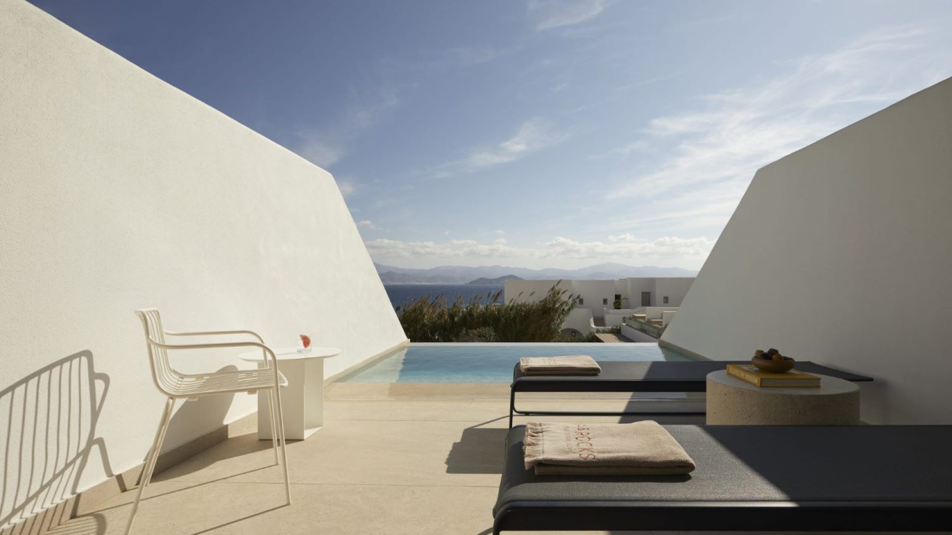 PAROCKS LUXURY HOTEL a Paros