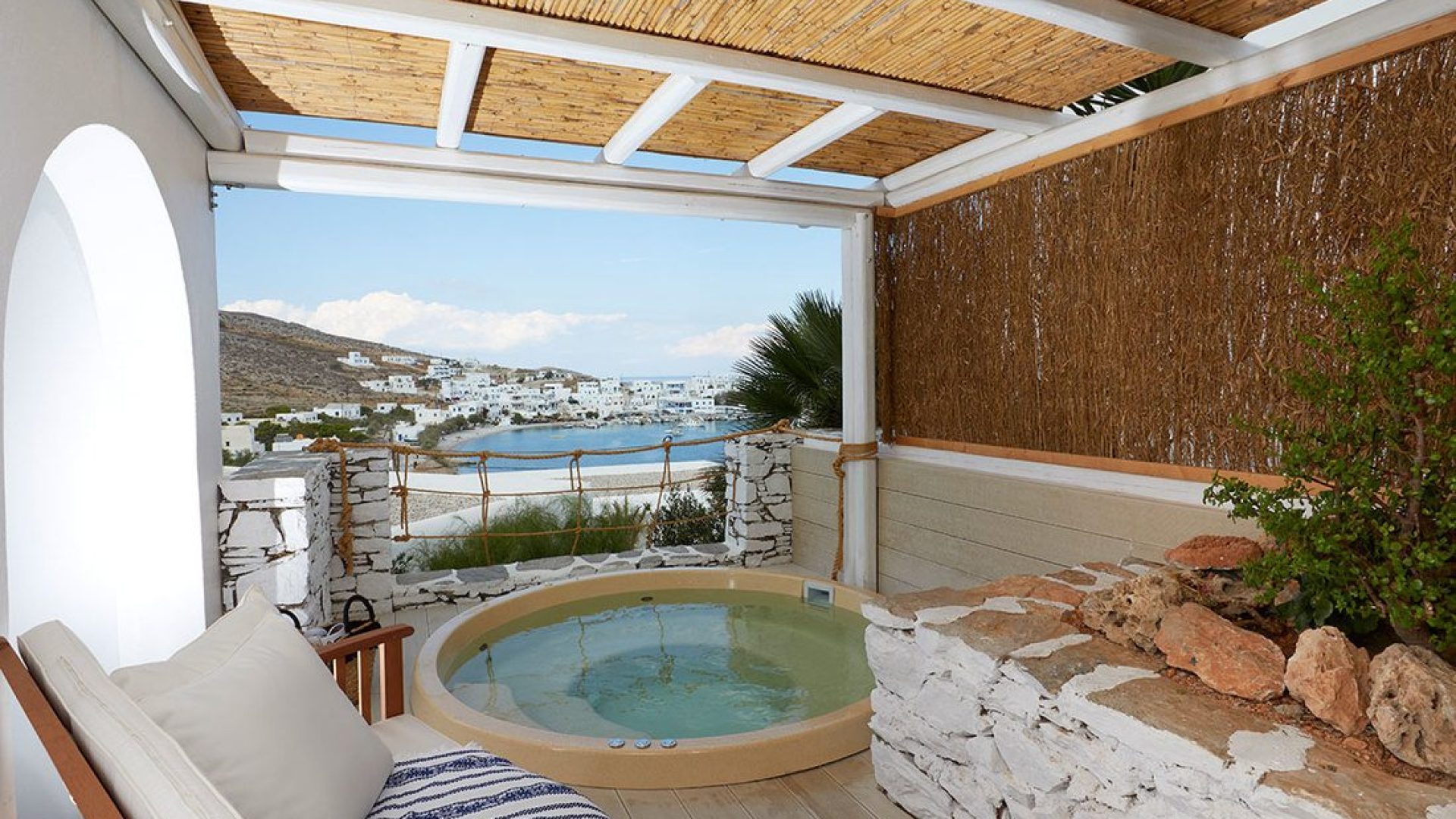 VRAHOS Boutique Hotel a Folegandros