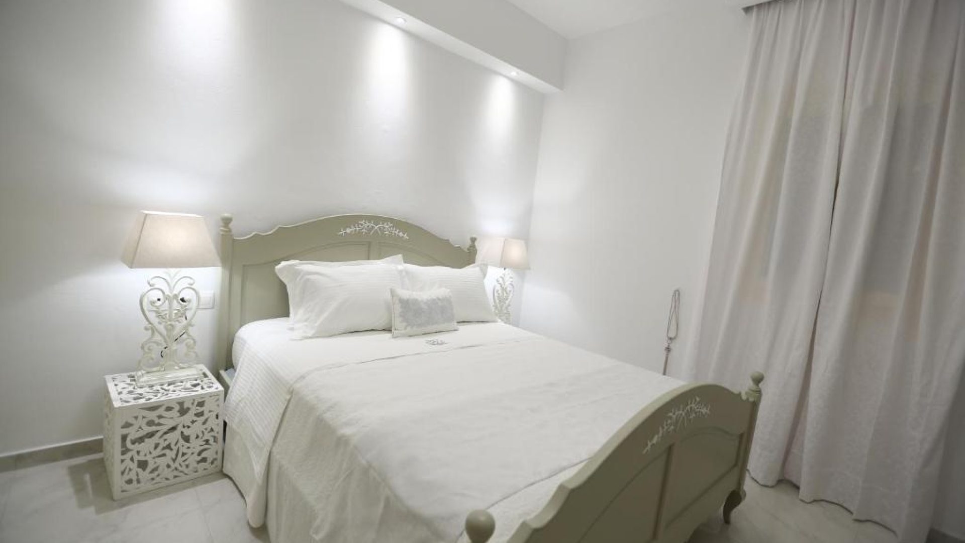 THE WHITE SUITES Appartamenti a MIlos